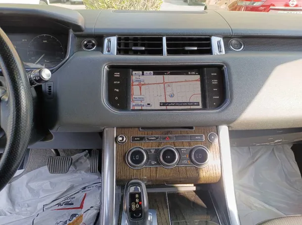Car image 16