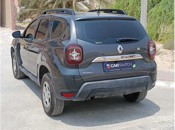 Car image 7