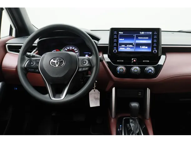 Car image 15