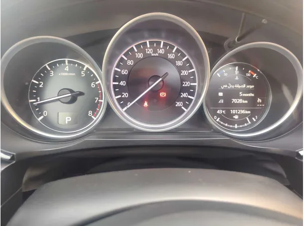 Car image 24