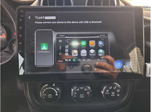 Car image 14