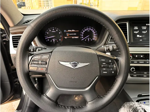 Car image 20