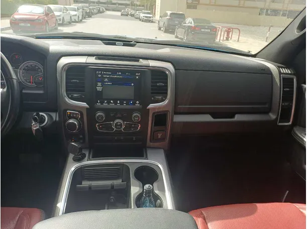 Car image 23