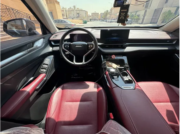 Car image 16