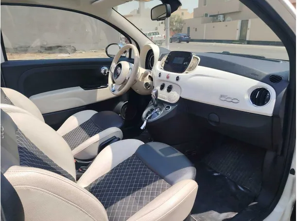 Car image 16