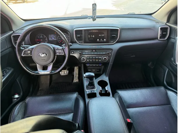 Car image 13