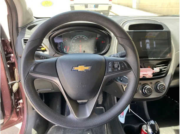 Car image 16