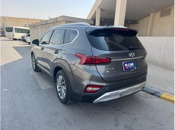 Car image 7