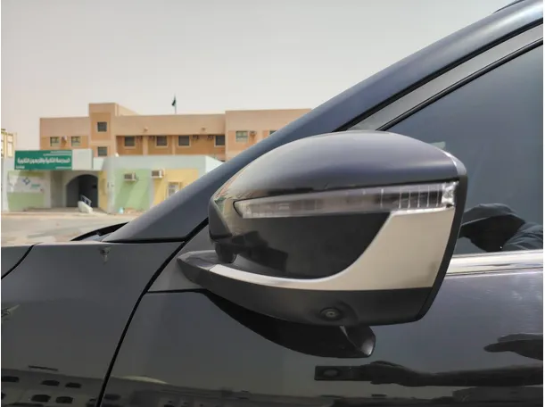 Car image 26