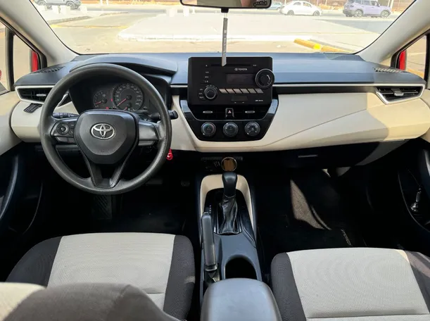 Car image 15