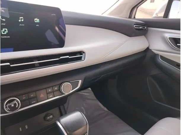 Car image 29