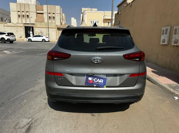 Car image 6