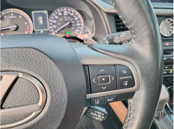 Car image 38