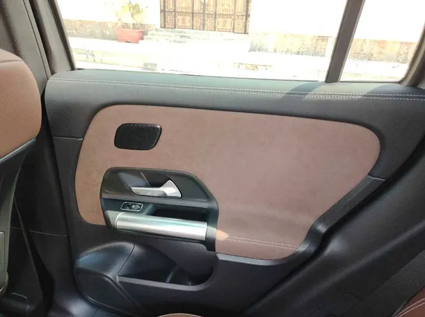 Car image 35
