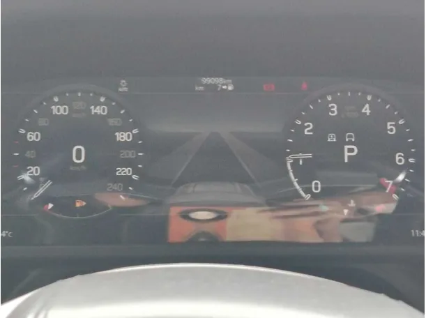 Car image 25