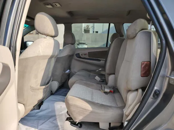 Car image 26