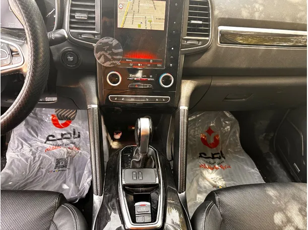 Car image 18
