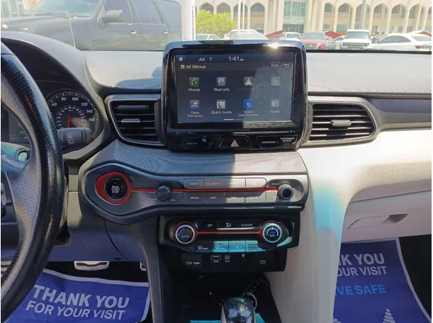 Car image 16