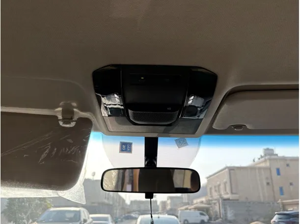 Car image 31