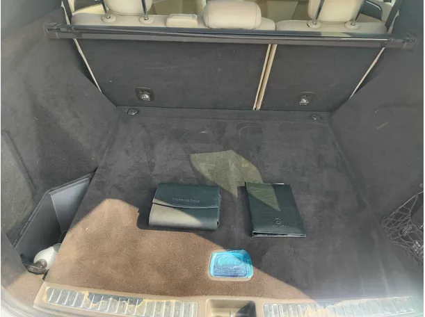 Car image 36