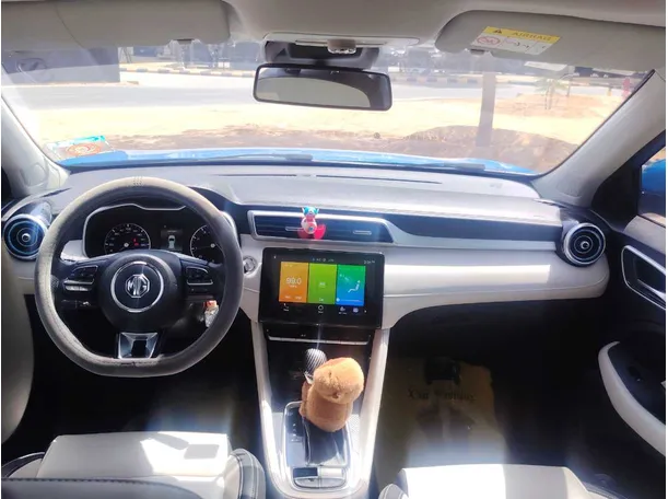 Car image 16
