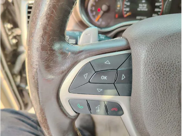 Car image 36