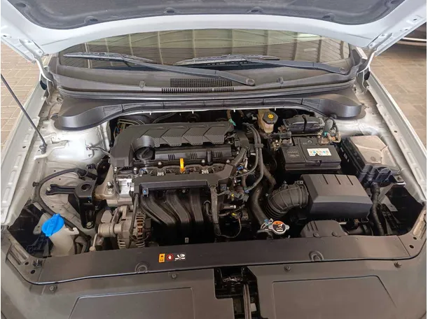 Car image 30