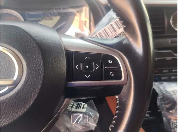Car image 33