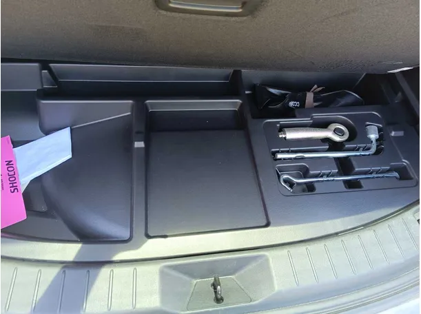 Car image 42