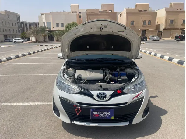 Car image 21