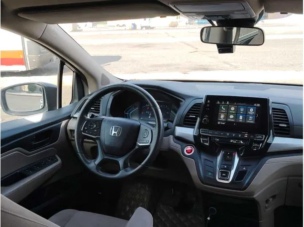 Car image 21