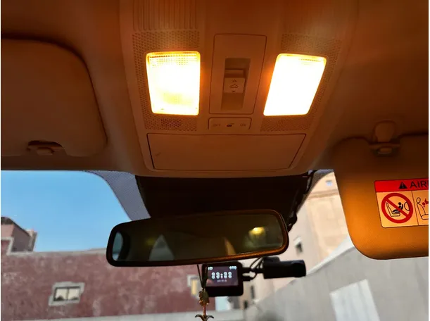 Car image 23
