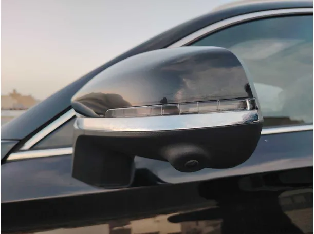 Car image 36
