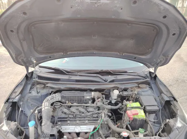 Car image 33