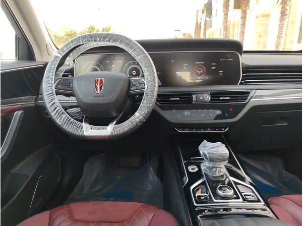 Car image 19