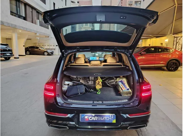 Car image 31