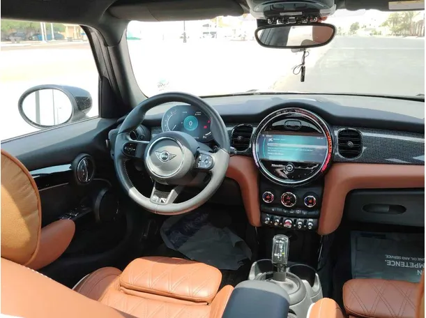 Car image 24