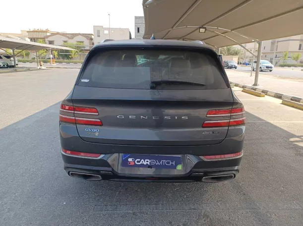 Car image 6