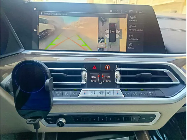 Car image 27