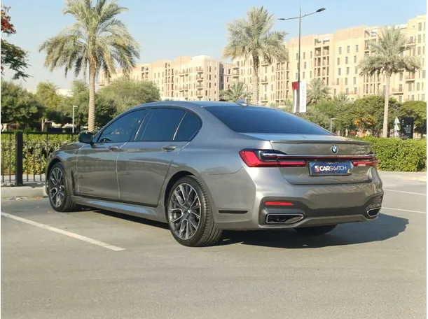 Car image 7