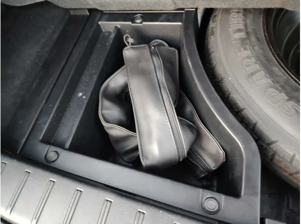 Car image 45