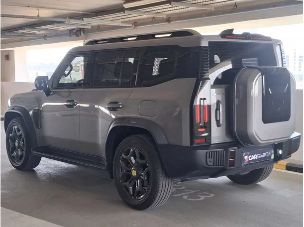 Car image 7