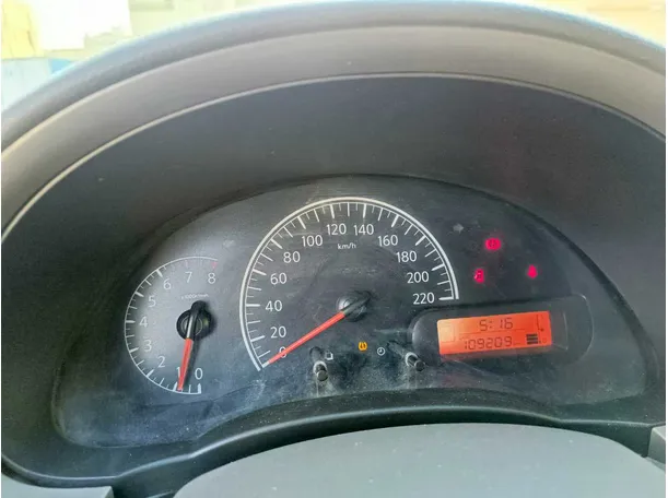 Car image 22