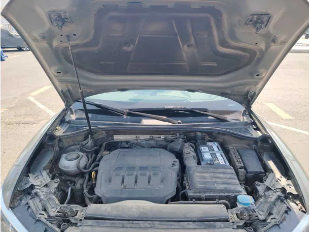 Car image 35