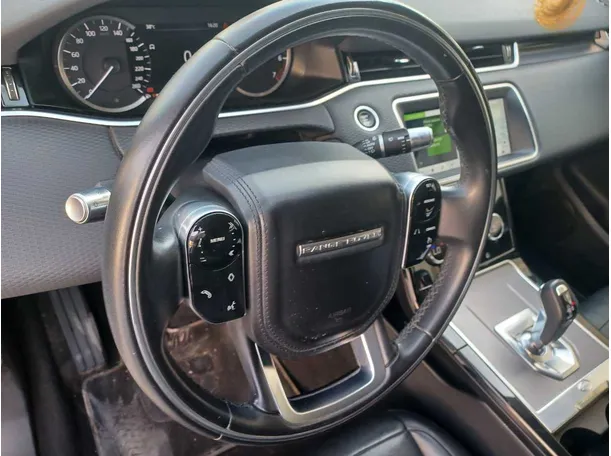 Car image 19