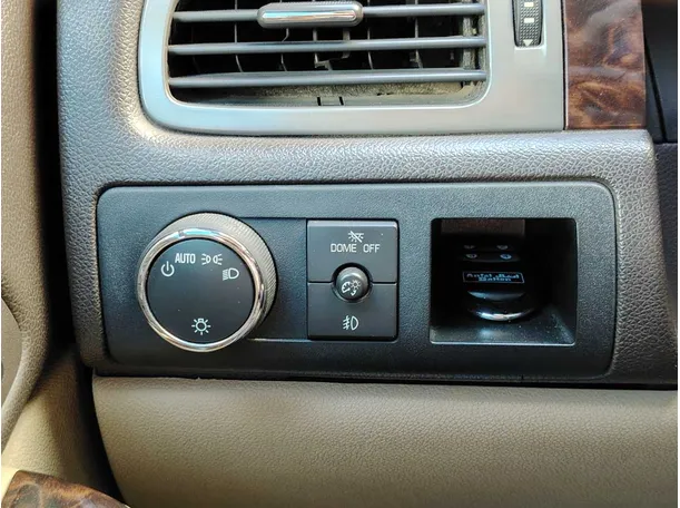Car image 36