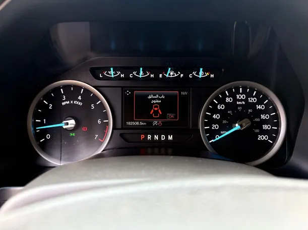 Car image 23