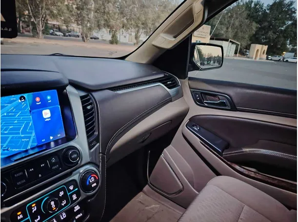 Car image 23