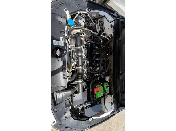 Car image 28