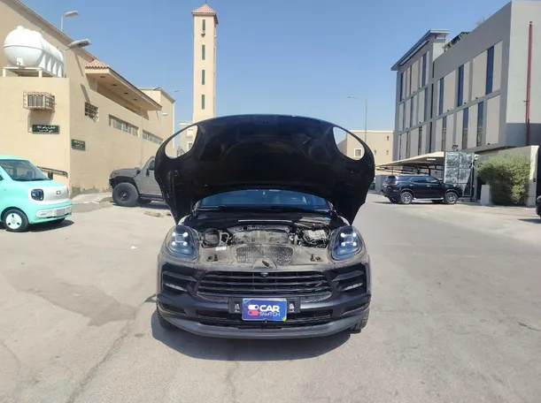 Car image 29